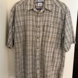 Columbia Gray Casual Button Down Shirt